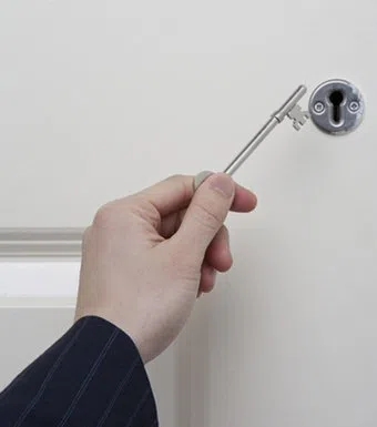 Father Son Locksmith Store North Reading, MA 978-631-0977 Father Son Locksmith Store North Reading, MA 978-631-0977 - key-making